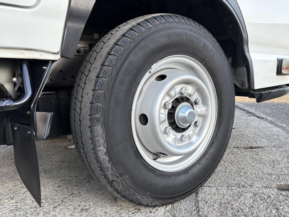 H22タイタン Wキャブ 1.25t|中古トラックの販売・買取・査定のアイナビ