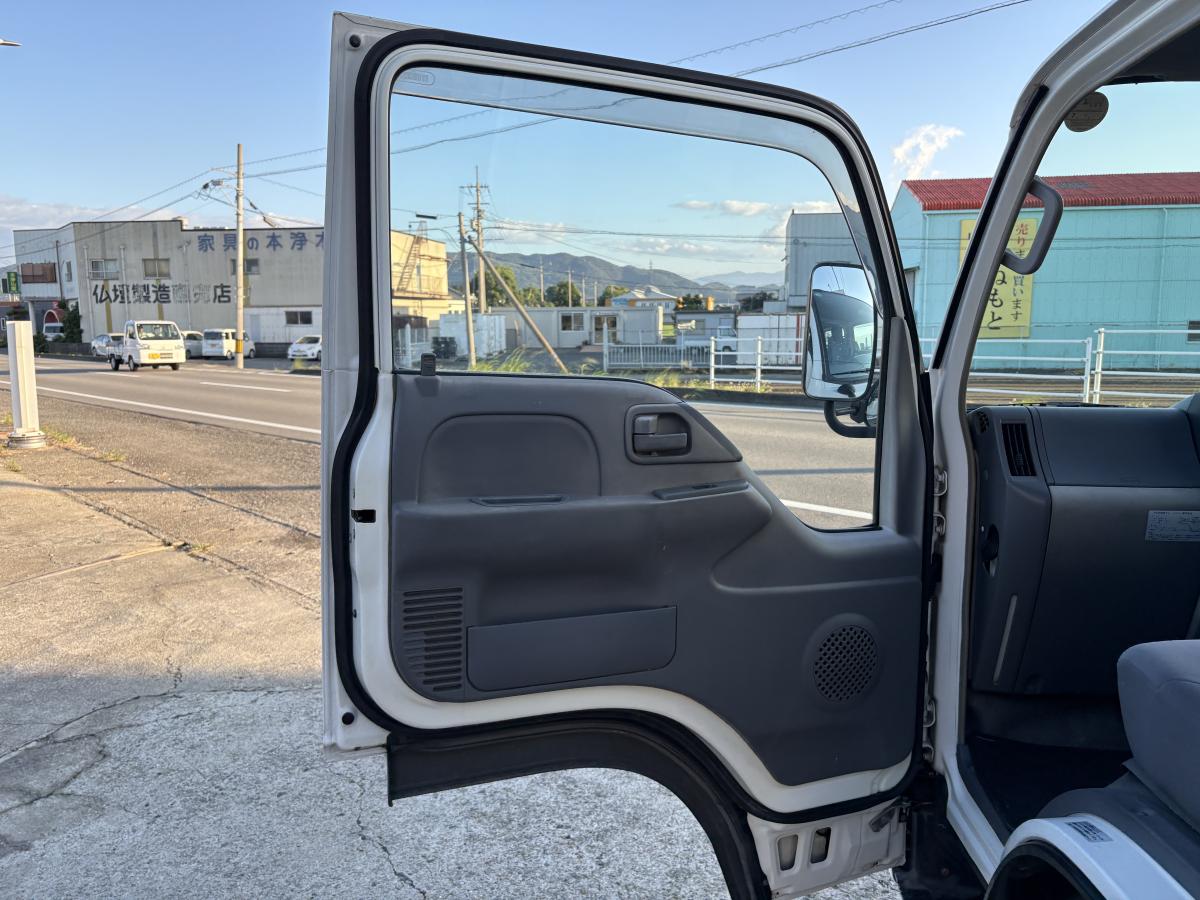 H22タイタン Wキャブ 1.25t|中古トラックの販売・買取・査定のアイナビ