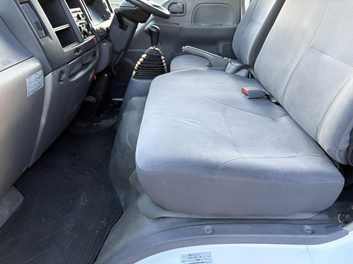 H22タイタン Wキャブ 1.25t|中古トラックの販売・買取・査定のアイナビ