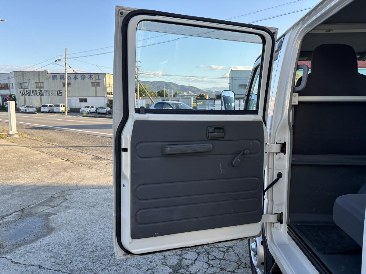 H22タイタン Wキャブ 1.25t|中古トラックの販売・買取・査定のアイナビ
