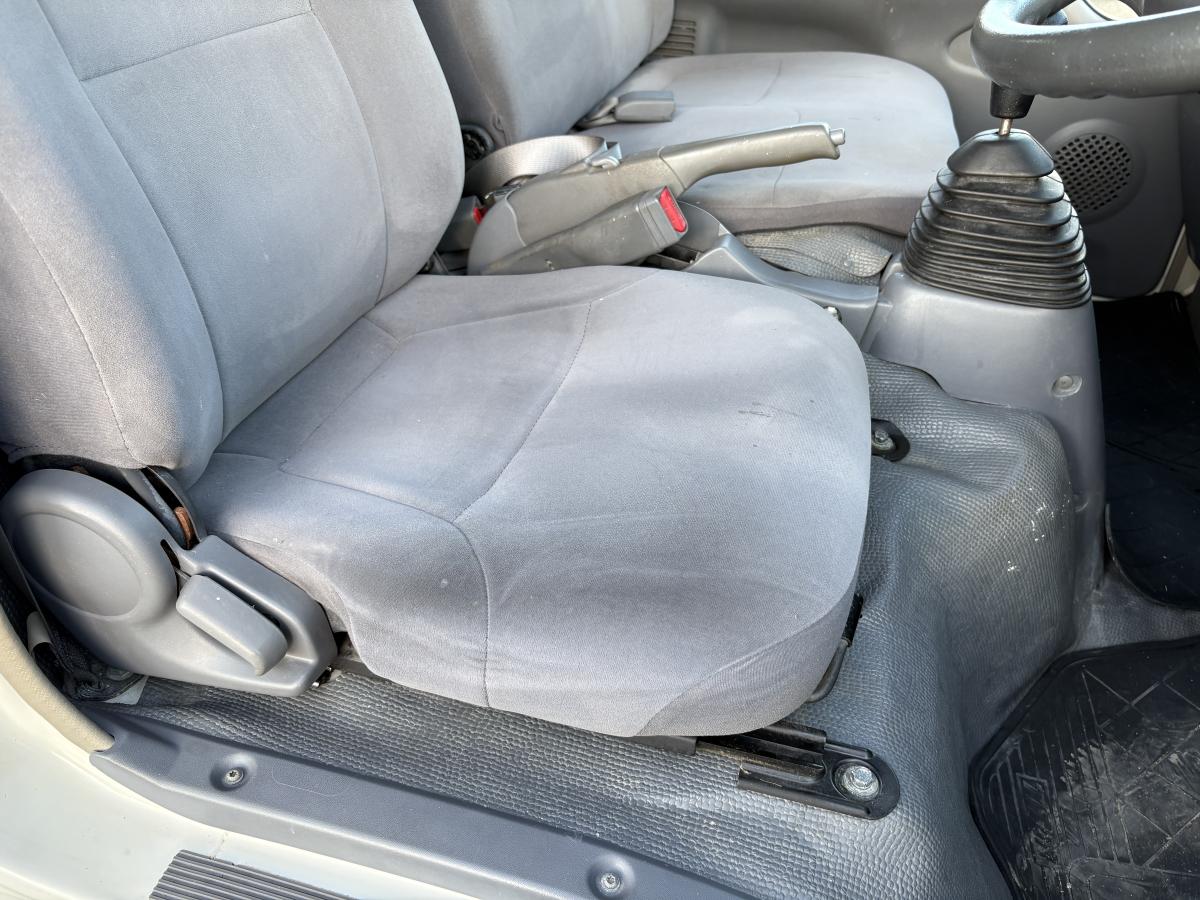 H22タイタン Wキャブ 1.25t|中古トラックの販売・買取・査定のアイナビ