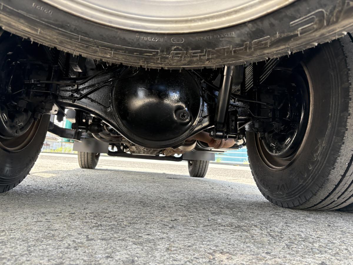 H21エルフ3.75t平ボディ ショート 3段クレーンラジコン付き|中古トラックの販売・買取・査定のアイナビ