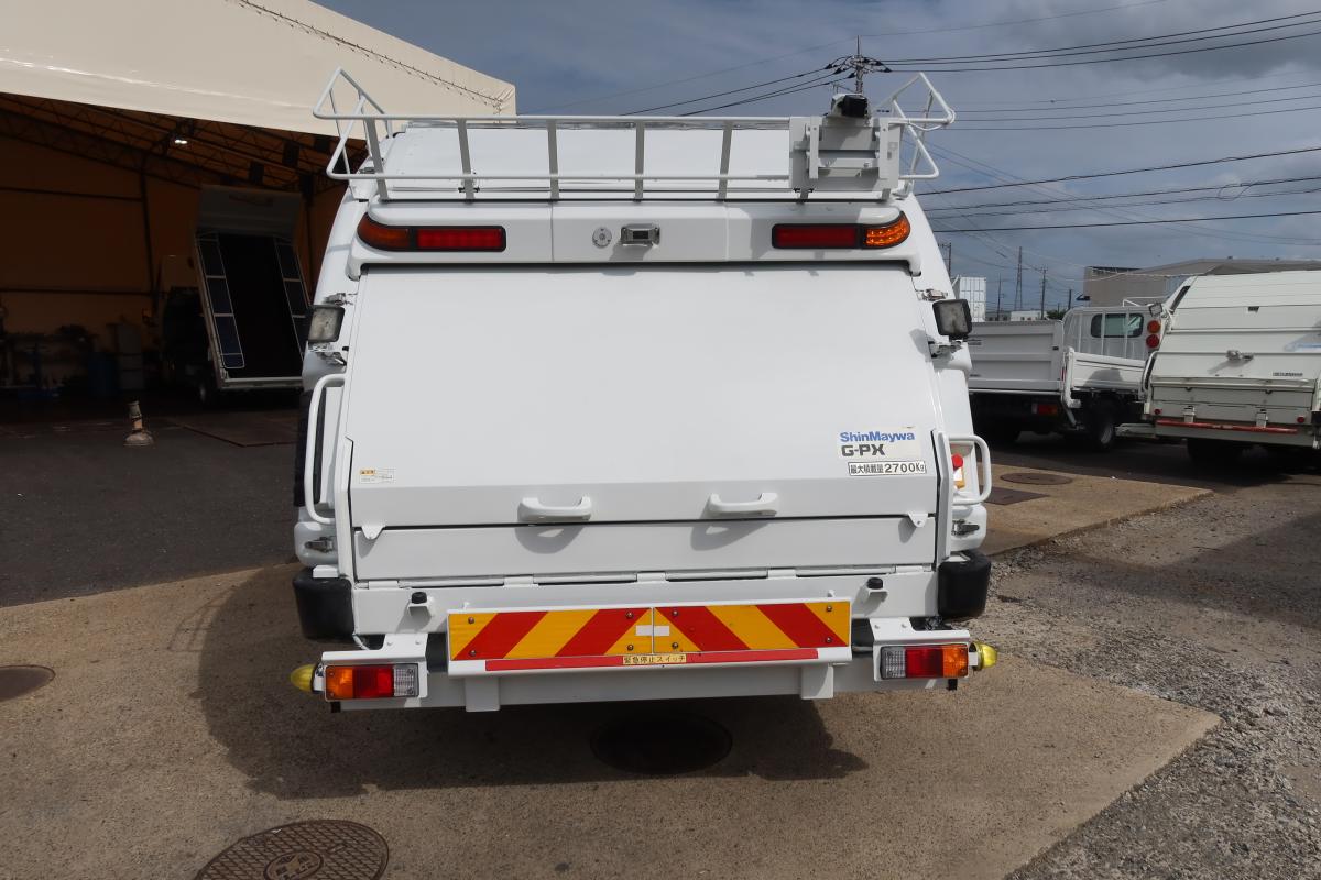 ワイド幅 プレス式パッカー車 新明和製6.0立米 積載2700kg|中古トラックの販売・買取・査定のアイナビ