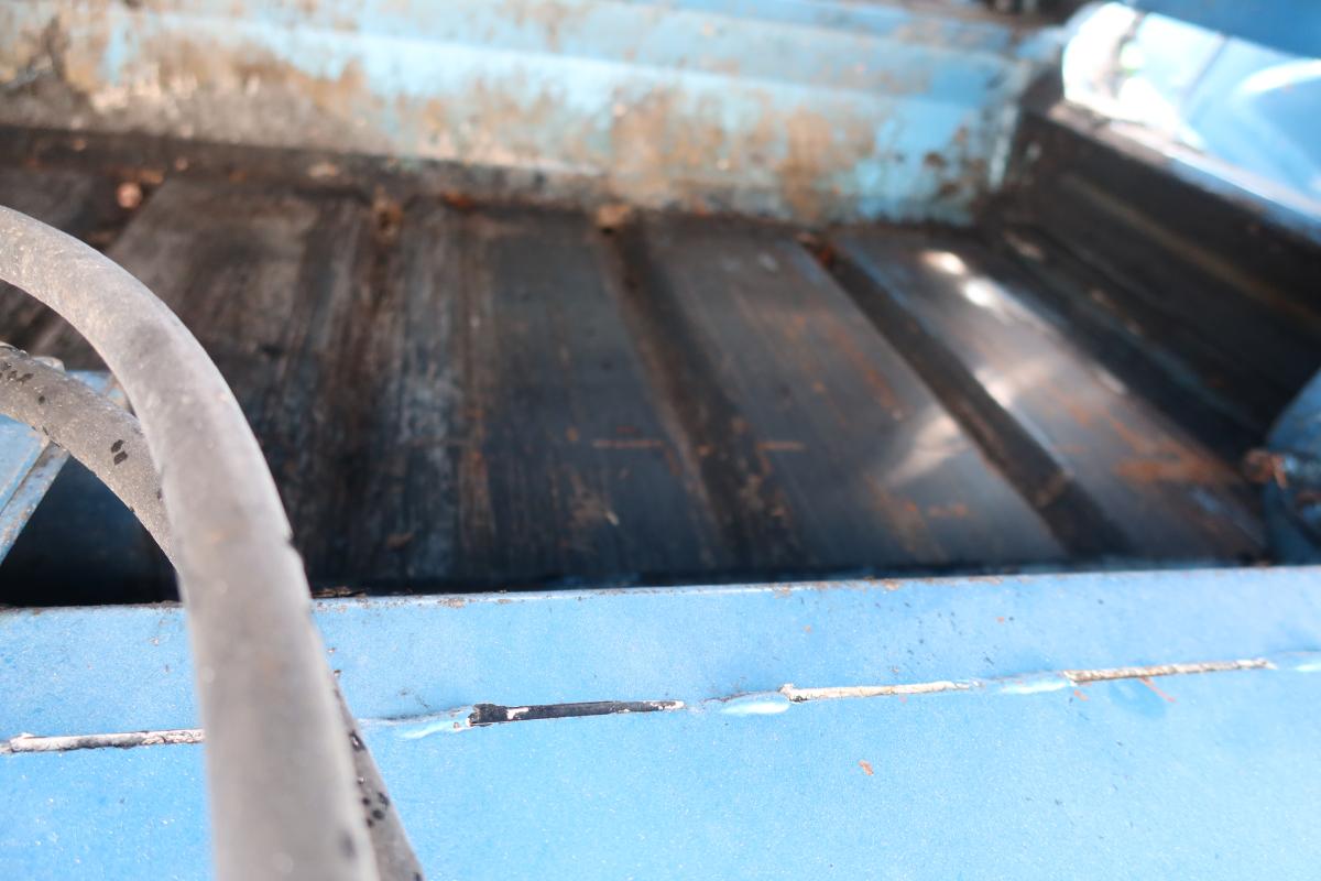 ワイド幅 プレス式パッカー車 新明和製6.0立米 積載2700kg|中古トラックの販売・買取・査定のアイナビ