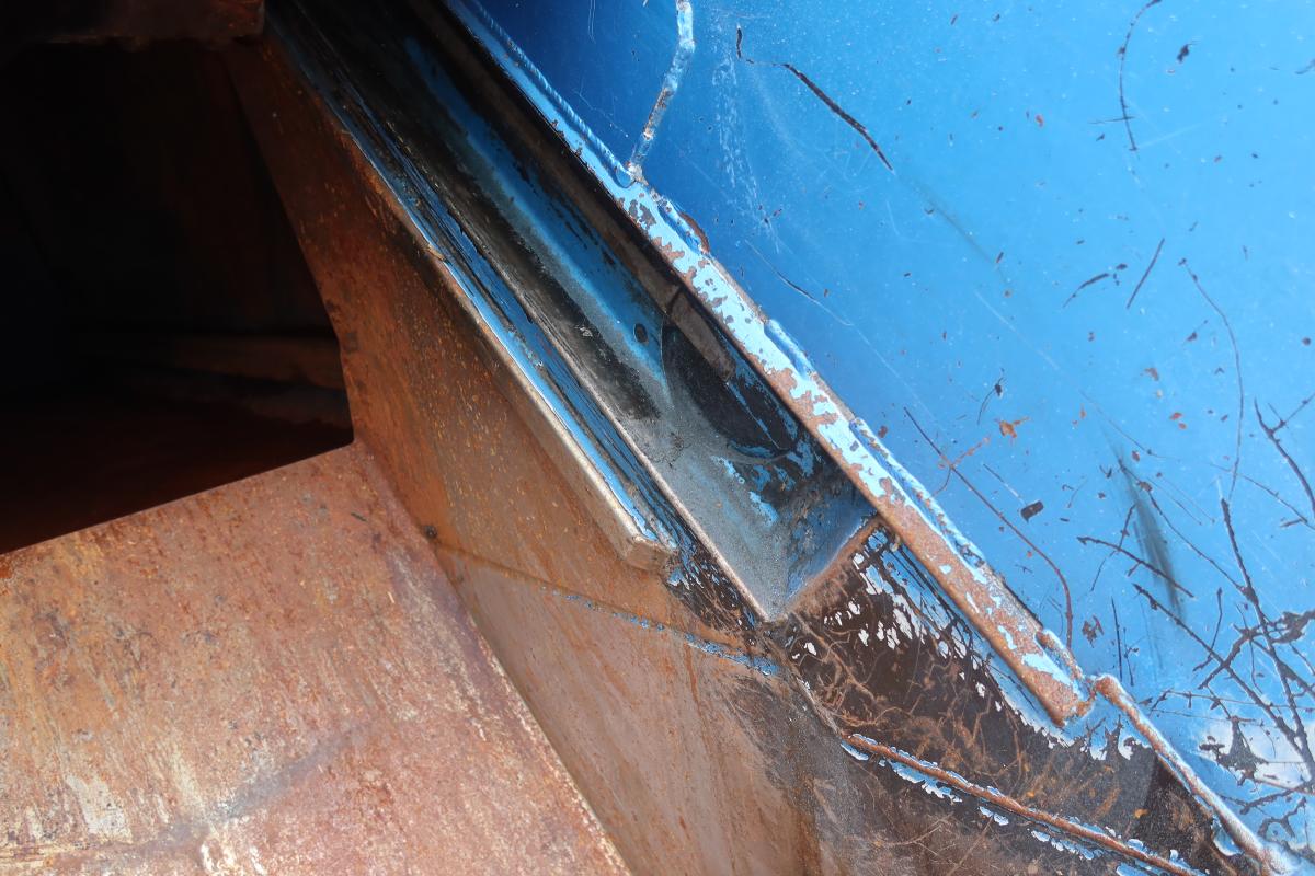 ワイド幅 プレス式パッカー車 新明和製6.0立米 積載2700kg|中古トラックの販売・買取・査定のアイナビ