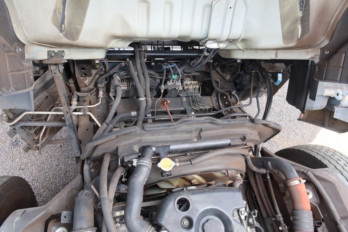 ワイド幅 プレス式パッカー車 新明和製6.0立米 積載2700kg|中古トラックの販売・買取・査定のアイナビ