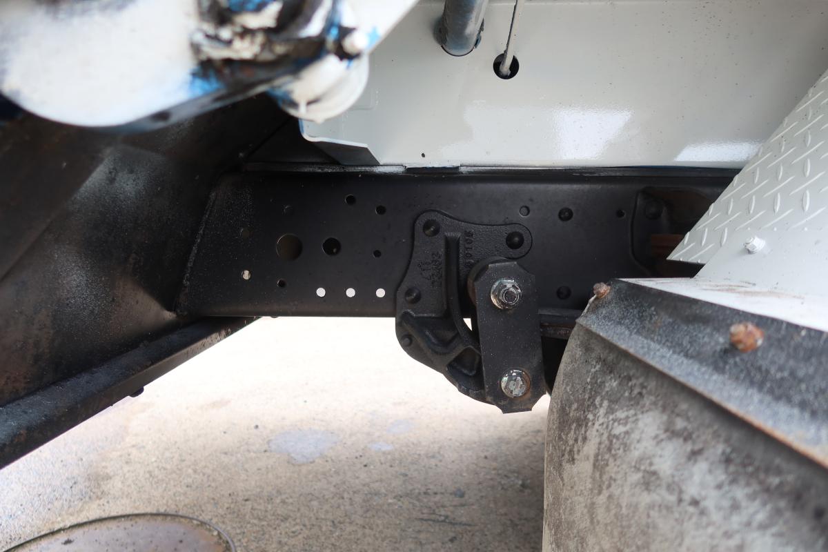 ワイド幅 プレス式パッカー車 新明和製6.0立米 積載2700kg|中古トラックの販売・買取・査定のアイナビ