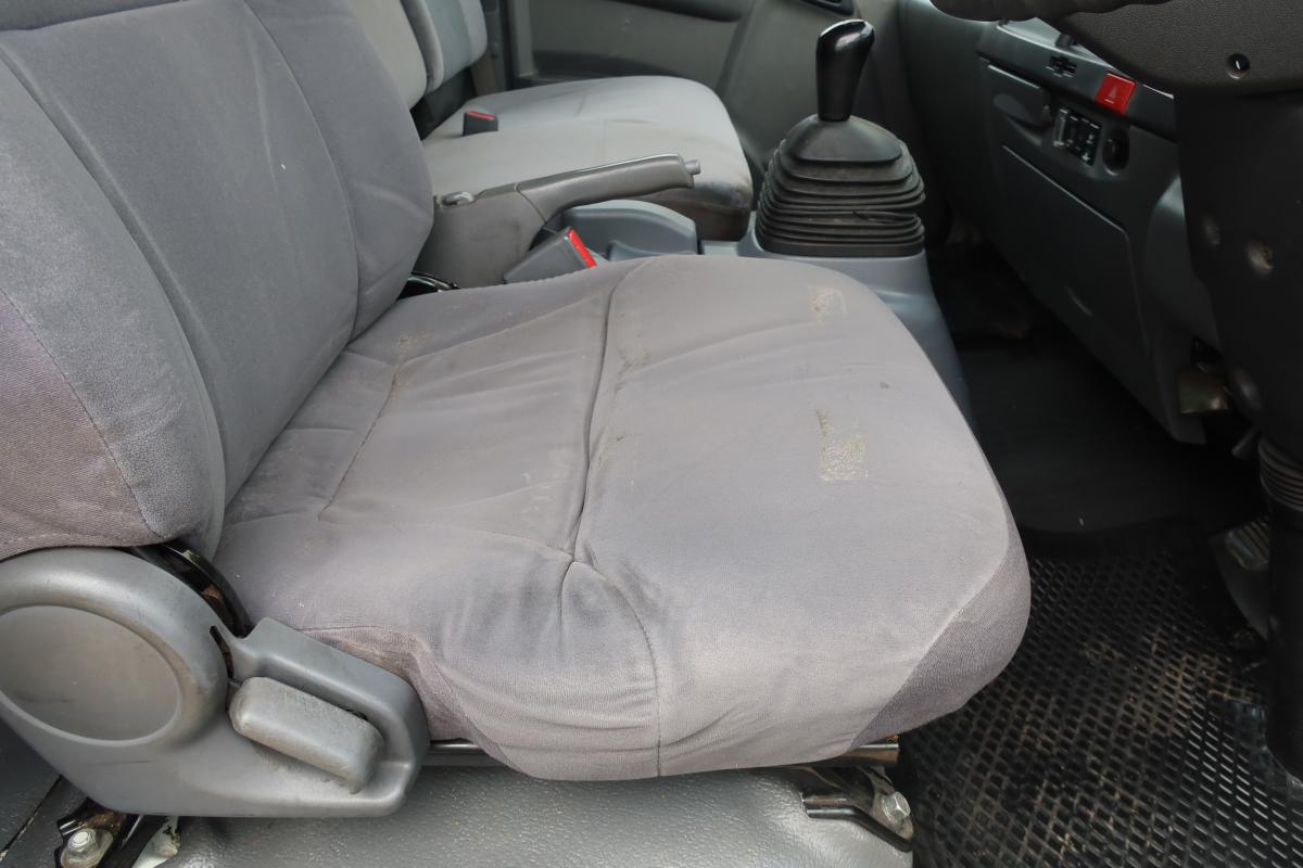 ワイド幅 プレス式パッカー車 新明和製6.0立米 積載2700kg|中古トラックの販売・買取・査定のアイナビ