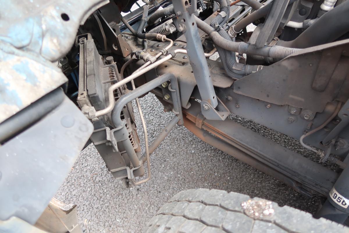 ワイド幅 プレス式パッカー車 新明和製6.0立米 積載2700kg|中古トラックの販売・買取・査定のアイナビ