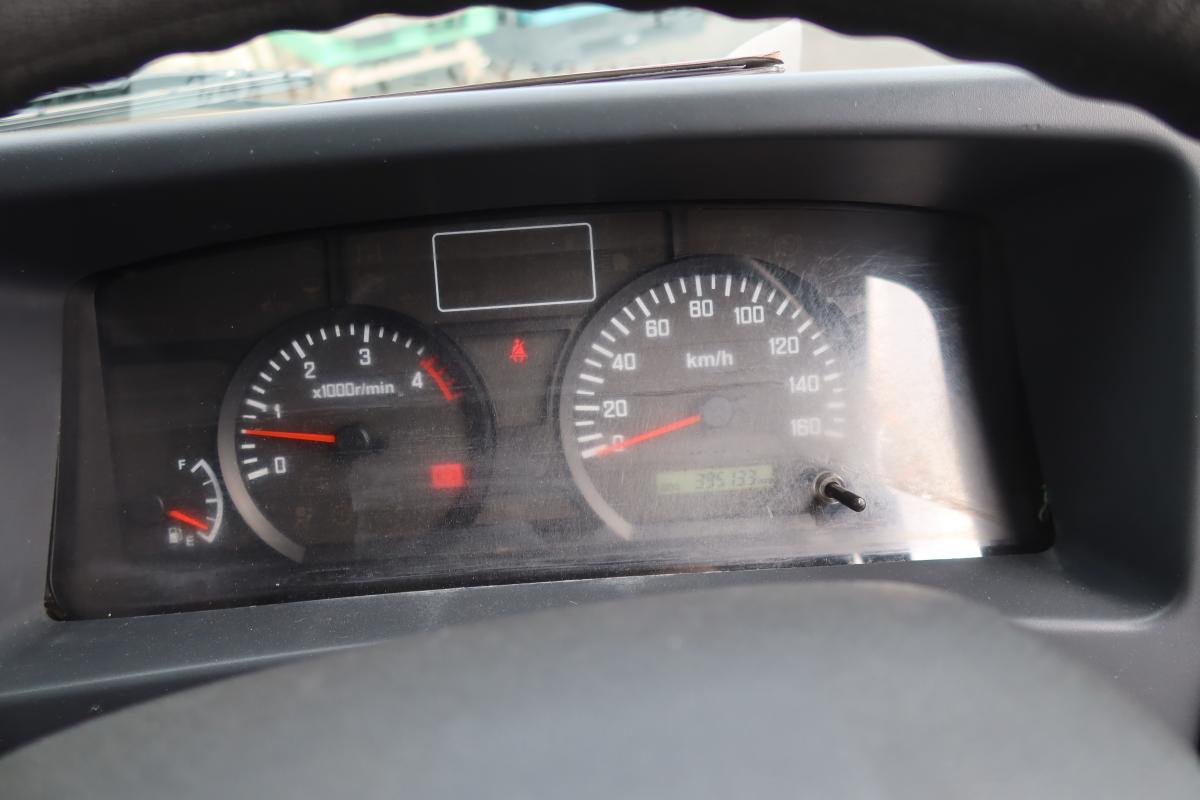 ワイド幅 プレス式パッカー車 新明和製6.0立米 積載2700kg|中古トラックの販売・買取・査定のアイナビ