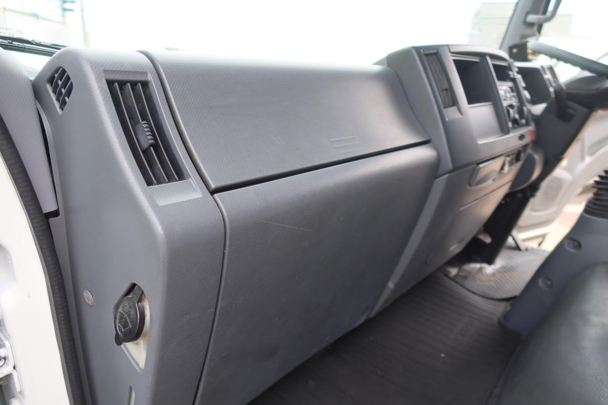 ワイド幅 プレス式パッカー車 新明和製6.0立米 積載2700kg|中古トラックの販売・買取・査定のアイナビ