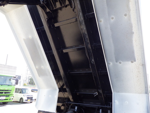 日野2DG-FS1AGE土砂ダンプ10t2デフ|中古トラックの販売・買取・査定のアイナビ