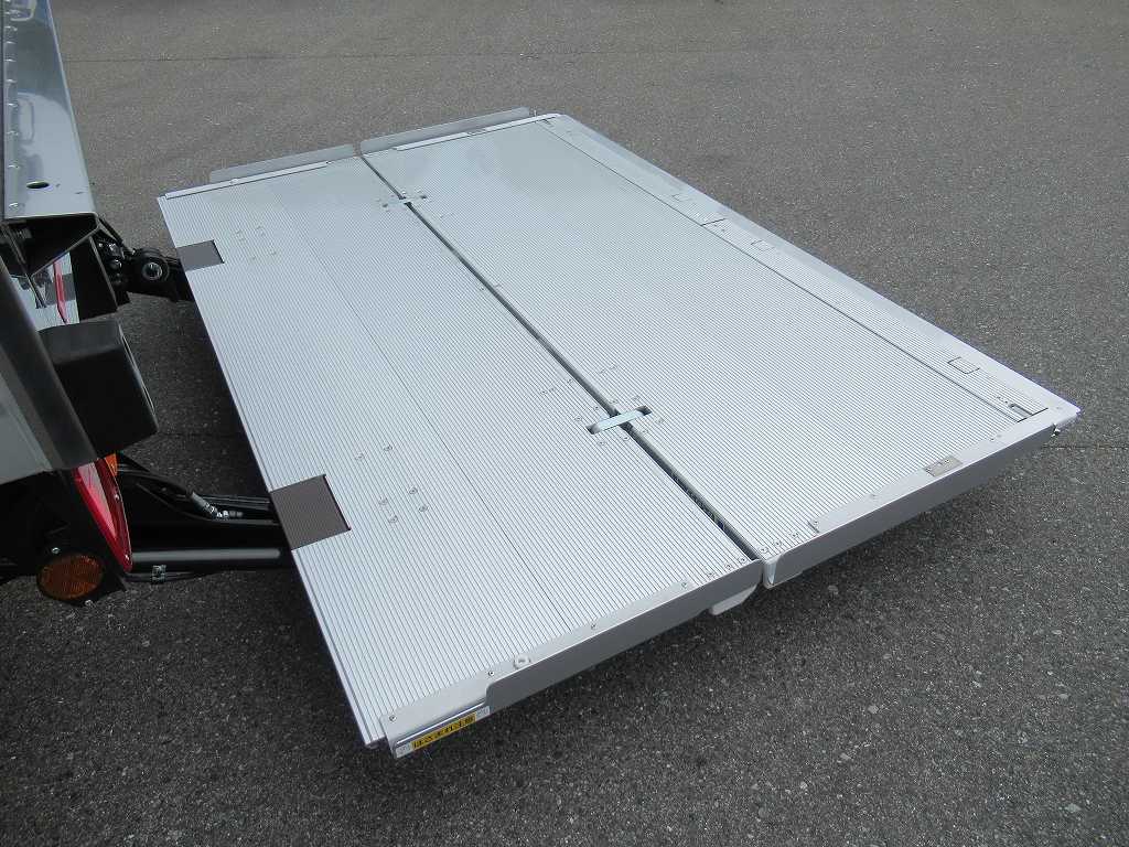 東プレ 低温 加温 -30℃～30℃設定 格納P/G ★240PS 6速|中古トラックの販売・買取・査定のアイナビ