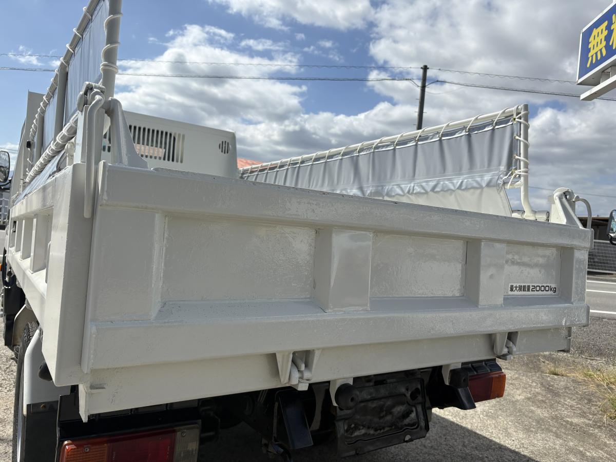 H22デュトロ 2tダンプ|中古トラックの販売・買取・査定のアイナビ