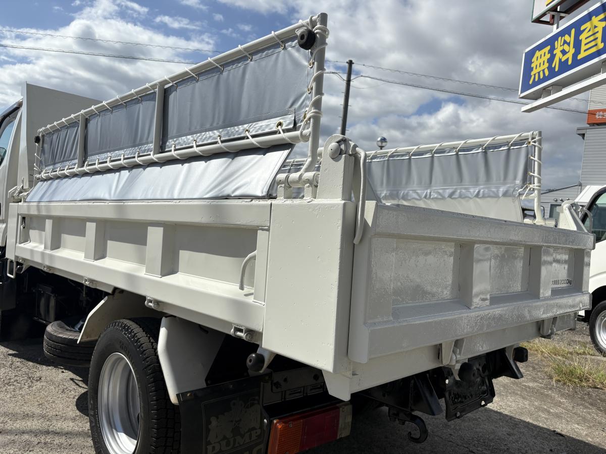 H22デュトロ 2tダンプ|中古トラックの販売・買取・査定のアイナビ