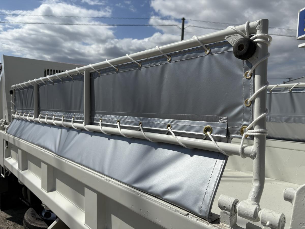 H22デュトロ 2tダンプ|中古トラックの販売・買取・査定のアイナビ