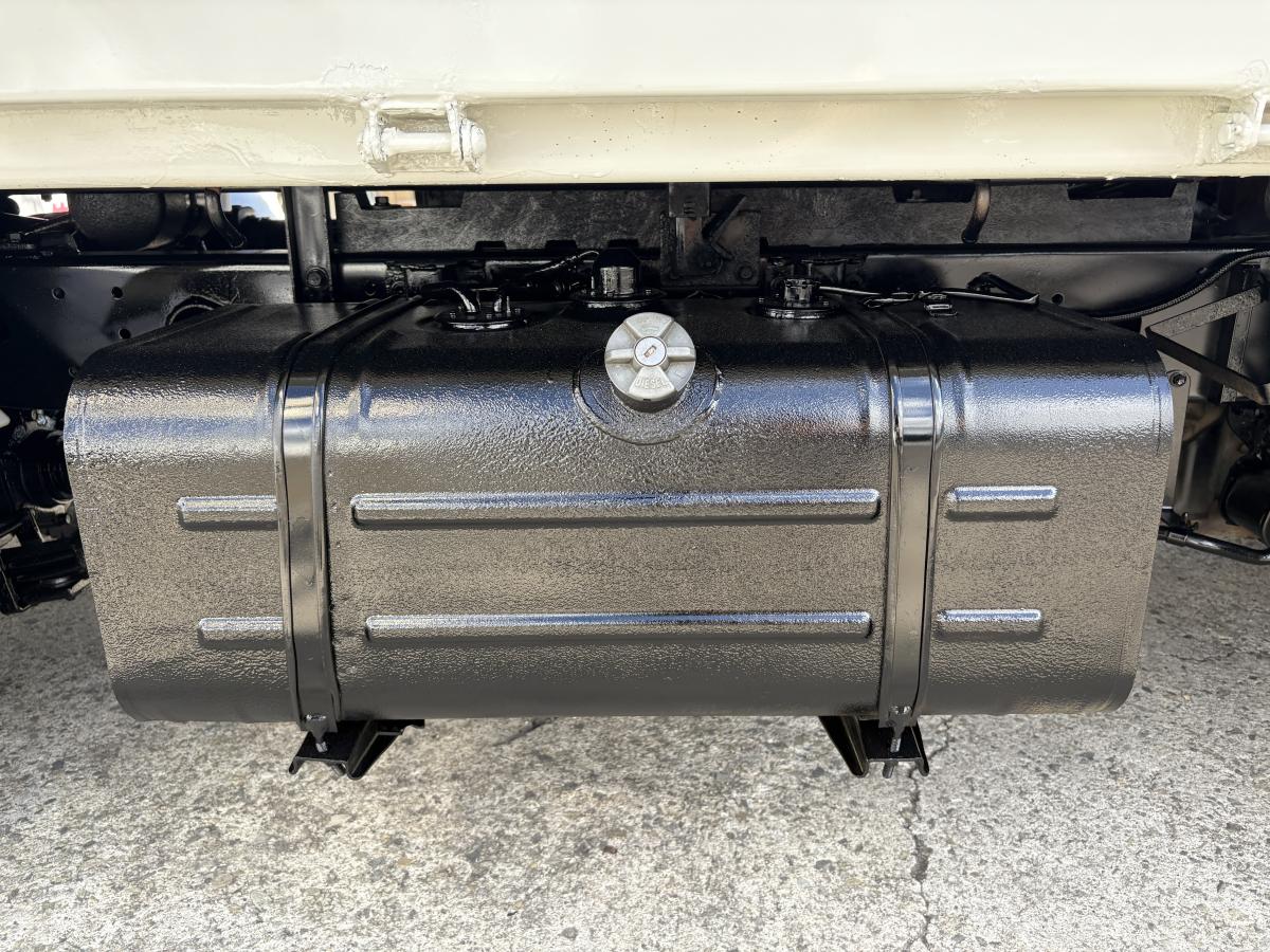 H22デュトロ 2tダンプ|中古トラックの販売・買取・査定のアイナビ