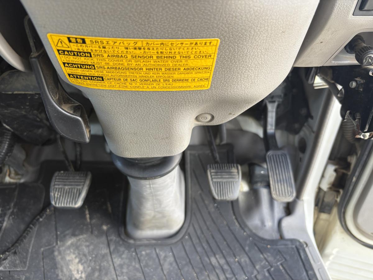 H22デュトロ 2tダンプ|中古トラックの販売・買取・査定のアイナビ