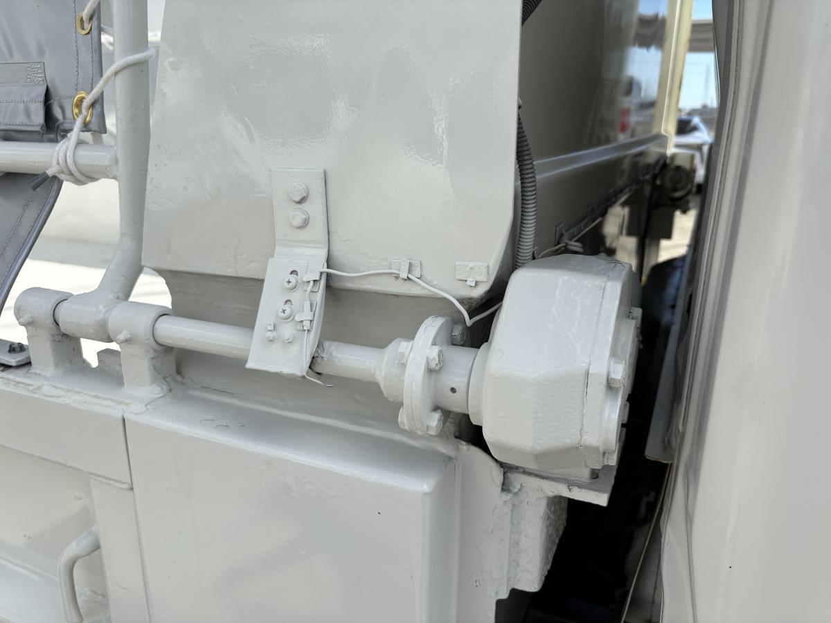 H22デュトロ 2tダンプ|中古トラックの販売・買取・査定のアイナビ