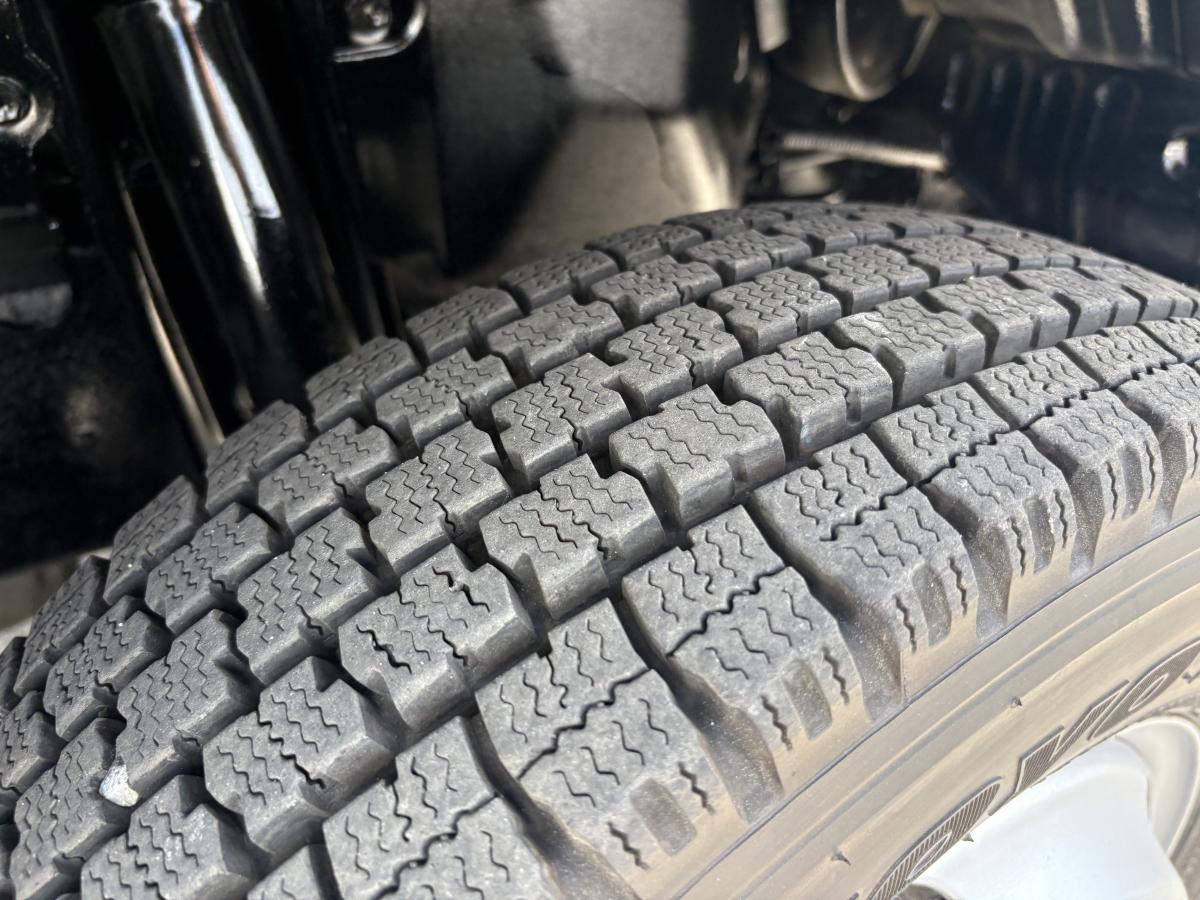 H22デュトロ 2tダンプ|中古トラックの販売・買取・査定のアイナビ