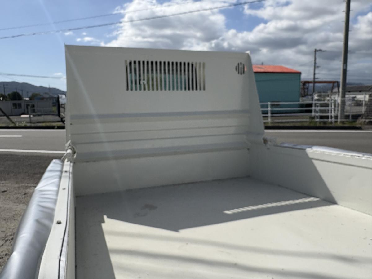 H22デュトロ 2tダンプ|中古トラックの販売・買取・査定のアイナビ