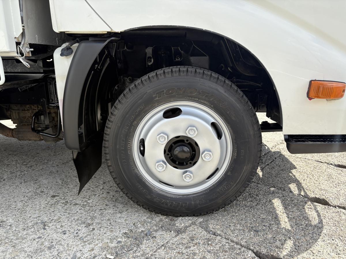 H22デュトロ 2tダンプ|中古トラックの販売・買取・査定のアイナビ