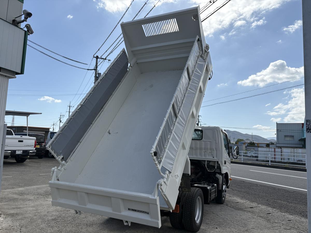 H22デュトロ 2tダンプ|中古トラックの販売・買取・査定のアイナビ