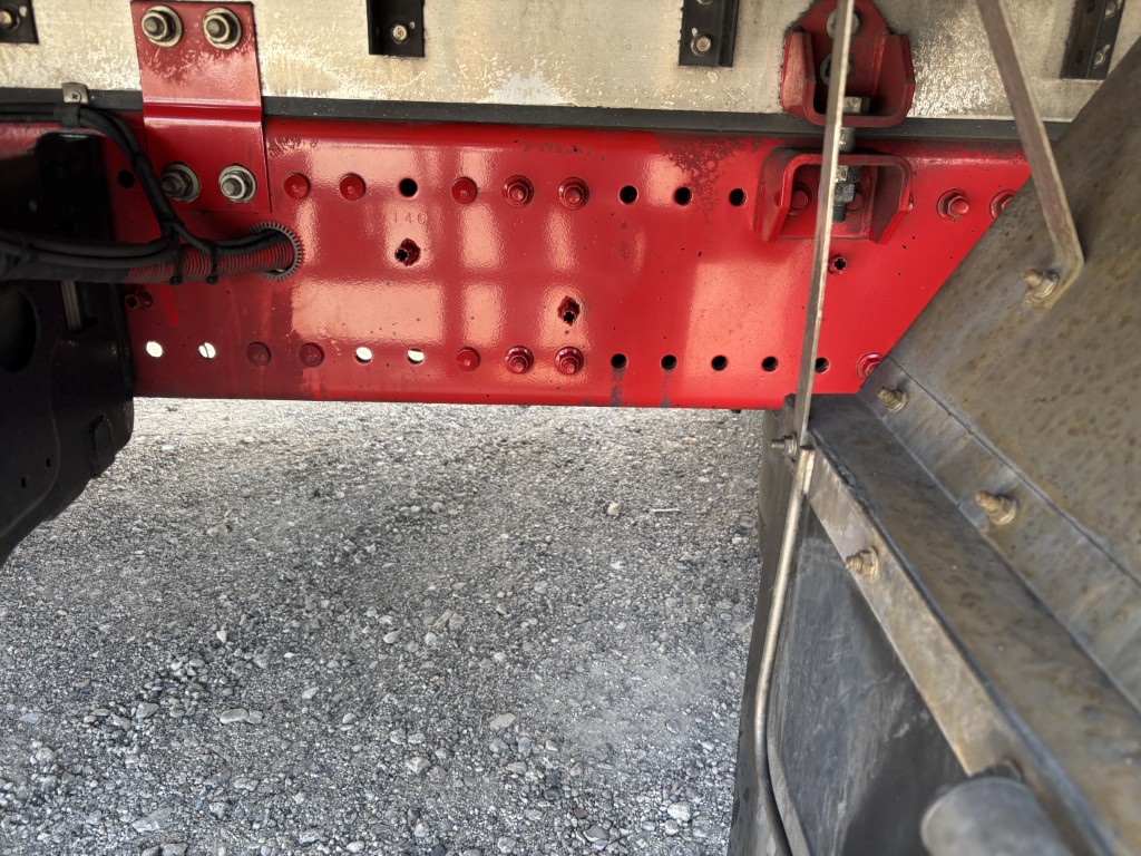 4軸低床エアサスハイルーフ低温東プレサイド観音扉|中古トラックの販売・買取・査定のアイナビ