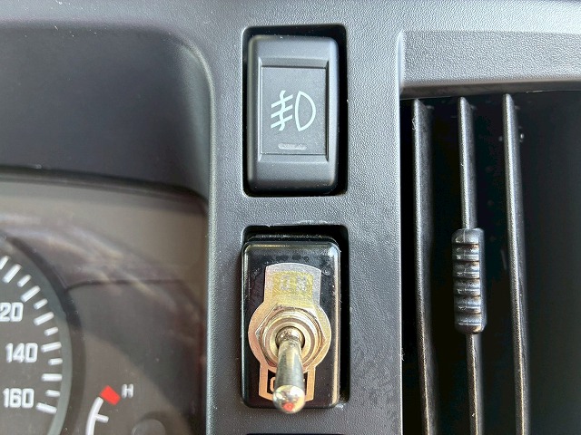 保証対象車Wキャブ乗車定員6人乗り2t積載5速MT150馬力|中古トラックの販売・買取・査定のアイナビ