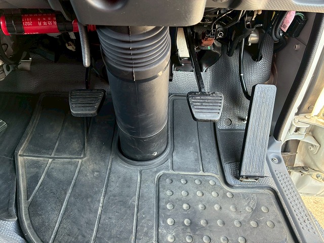 保証対象車Wキャブ乗車定員6人乗り2t積載5速MT150馬力|中古トラックの販売・買取・査定のアイナビ