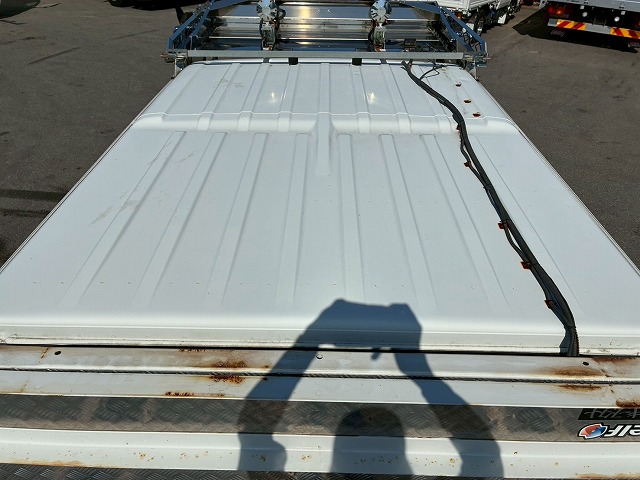 保証対象車Wキャブ乗車定員6人乗り2t積載5速MT150馬力|中古トラックの販売・買取・査定のアイナビ