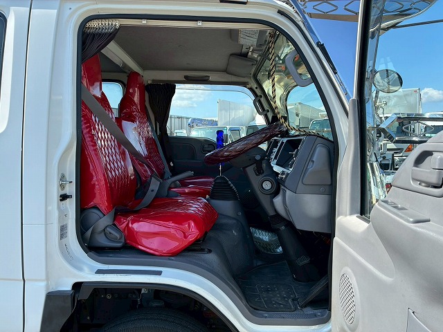 保証対象車Wキャブ乗車定員6人乗り2t積載5速MT150馬力|中古トラックの販売・買取・査定のアイナビ