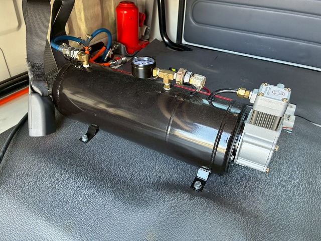 保証対象車Wキャブ乗車定員6人乗り2t積載5速MT150馬力|中古トラックの販売・買取・査定のアイナビ