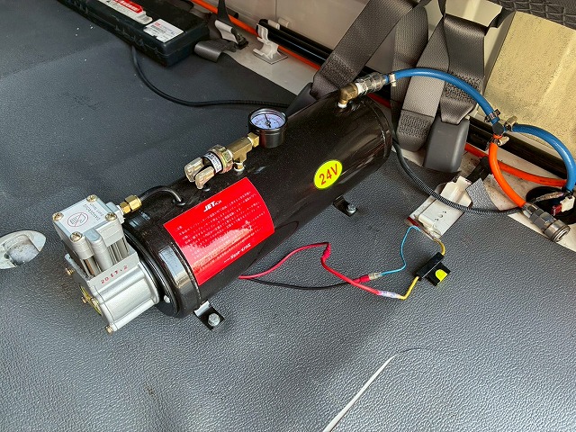 保証対象車Wキャブ乗車定員6人乗り2t積載5速MT150馬力|中古トラックの販売・買取・査定のアイナビ