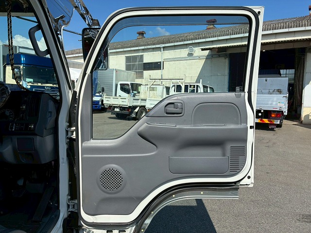 保証対象車Wキャブ乗車定員6人乗り2t積載5速MT150馬力|中古トラックの販売・買取・査定のアイナビ