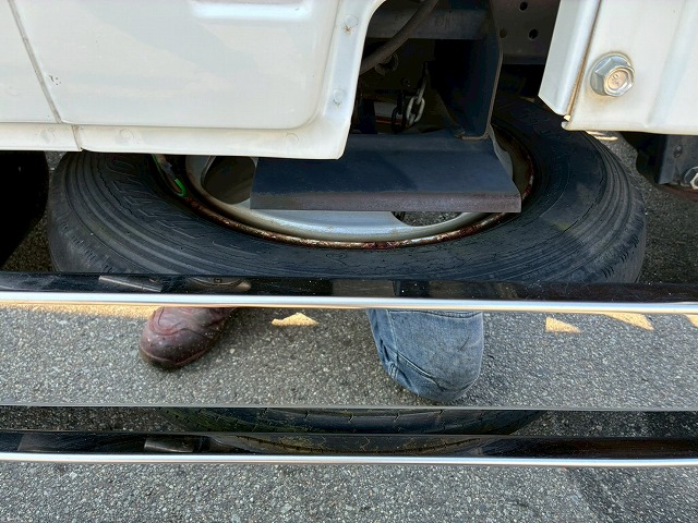 保証対象車Wキャブ乗車定員6人乗り2t積載5速MT150馬力|中古トラックの販売・買取・査定のアイナビ