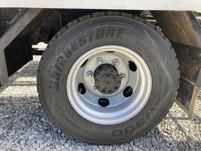 日野 特殊車両 デュトロ|中古トラックの販売・買取・査定のアイナビ