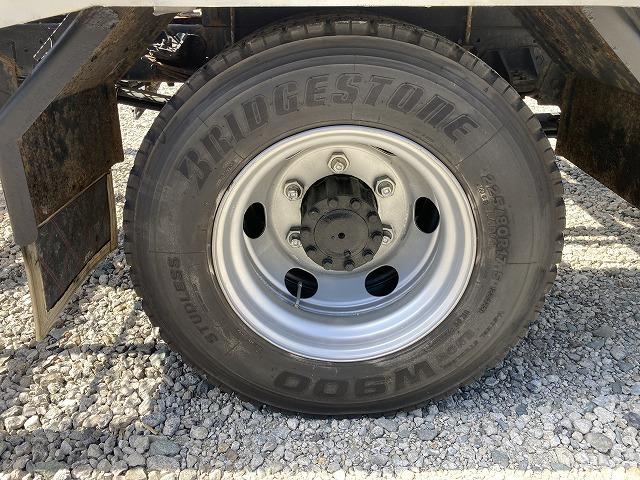 日野 特殊車両 デュトロ|中古トラックの販売・買取・査定のアイナビ