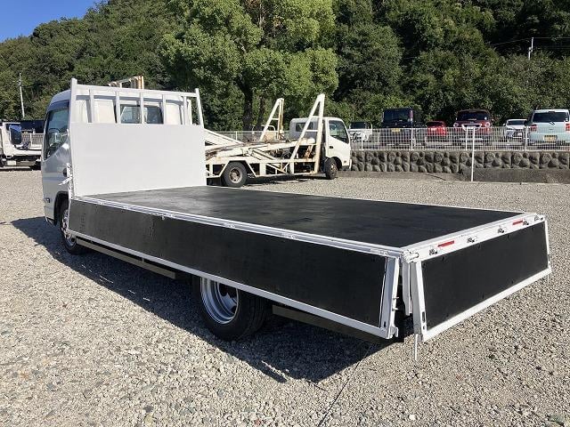 三菱ふそう 平ボディ キャンター|中古トラックの販売・買取・査定のアイナビ