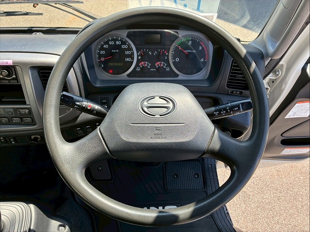 フルキャブロングトランテックス左サイド扉ラッシング|中古トラックの販売・買取・査定のアイナビ