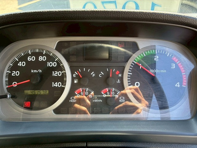 フルキャブロングトランテックス左サイド扉ラッシング|中古トラックの販売・買取・査定のアイナビ