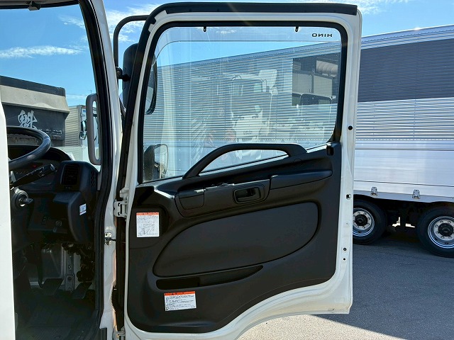 フルキャブロングトランテックス左サイド扉ラッシング|中古トラックの販売・買取・査定のアイナビ