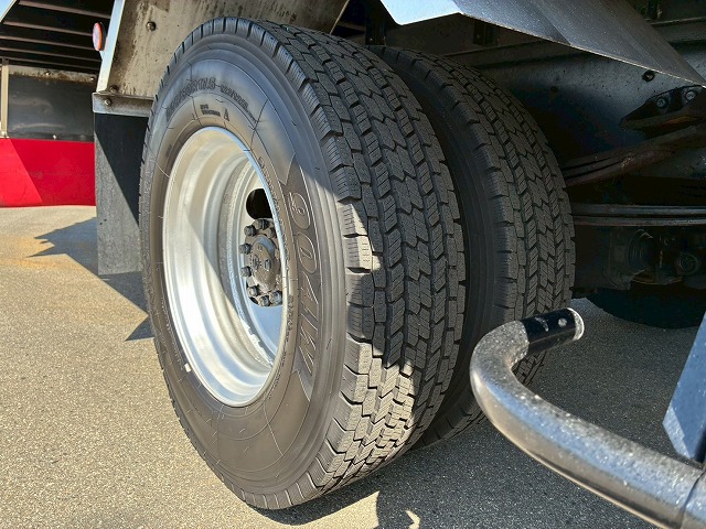 フルキャブロングトランテックス左サイド扉ラッシング|中古トラックの販売・買取・査定のアイナビ