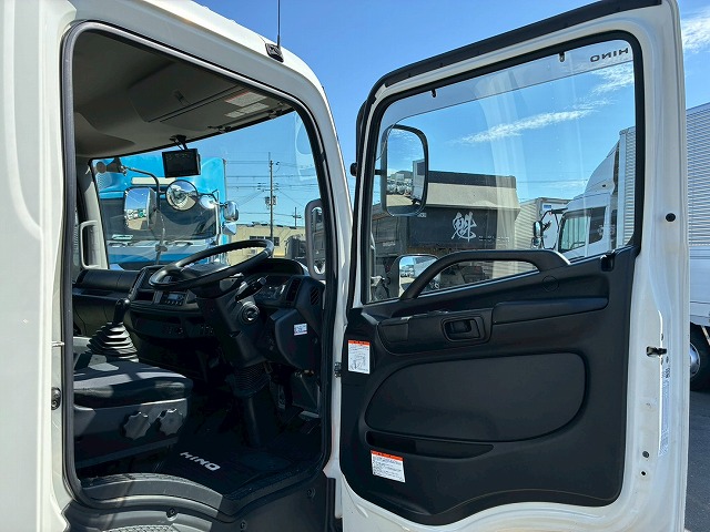 フルキャブロングトランテックス左サイド扉ラッシング|中古トラックの販売・買取・査定のアイナビ