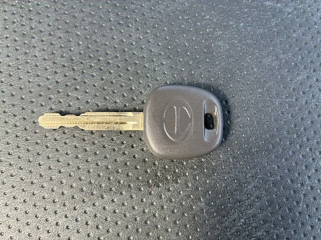 フルキャブロングトランテックス左サイド扉ラッシング|中古トラックの販売・買取・査定のアイナビ