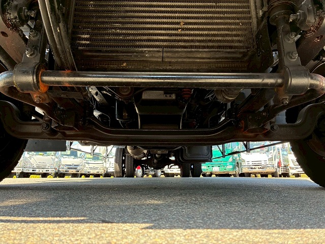 フルキャブロングトランテックス左サイド扉ラッシング|中古トラックの販売・買取・査定のアイナビ