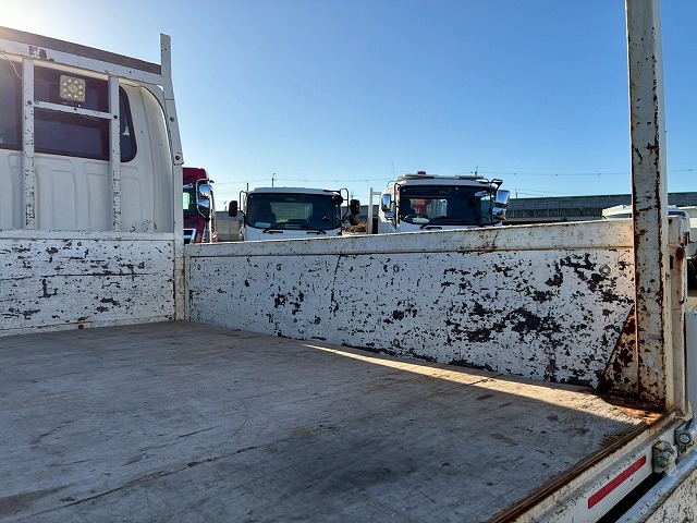 保証対象車Wキャブ2t積載メッキパーツ5速MT2t5t|中古トラックの販売・買取・査定のアイナビ