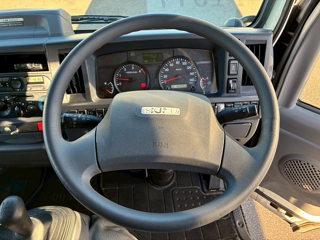 保証対象車Wキャブ2t積載メッキパーツ5速MT2t5t|中古トラックの販売・買取・査定のアイナビ