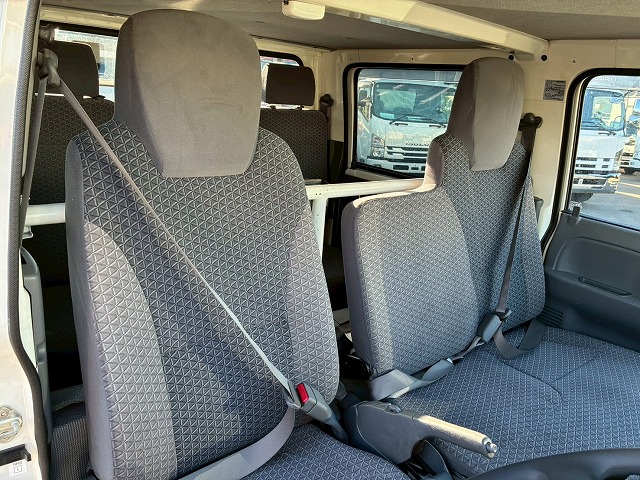 保証対象車Wキャブ2t積載メッキパーツ5速MT2t5t|中古トラックの販売・買取・査定のアイナビ