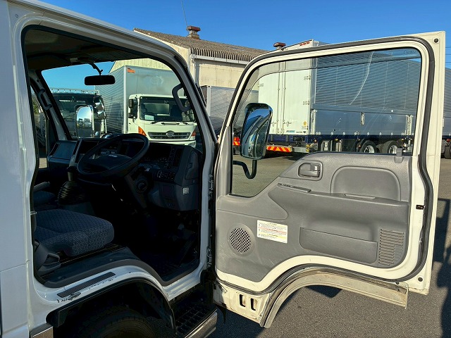 保証対象車Wキャブ2t積載メッキパーツ5速MT2t5t|中古トラックの販売・買取・査定のアイナビ